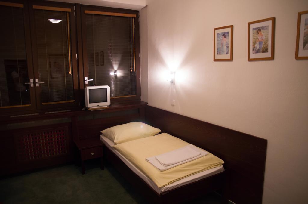 Považská Bystrica Hotel Bothe מראה חיצוני תמונה