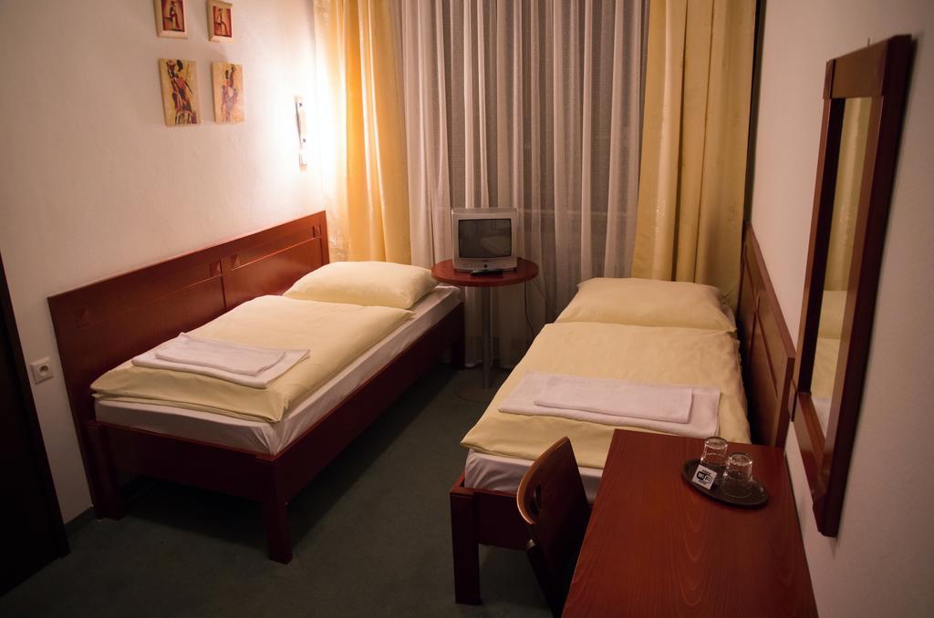 Považská Bystrica Hotel Bothe מראה חיצוני תמונה
