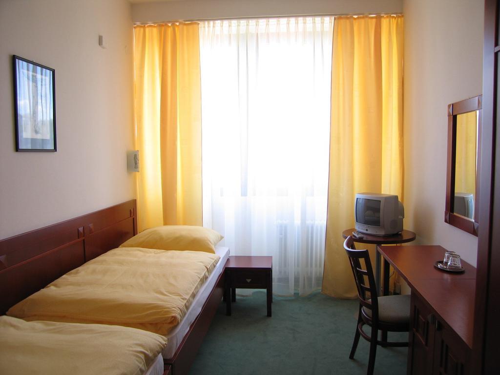 Považská Bystrica Hotel Bothe מראה חיצוני תמונה