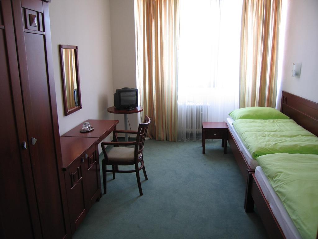 Považská Bystrica Hotel Bothe מראה חיצוני תמונה