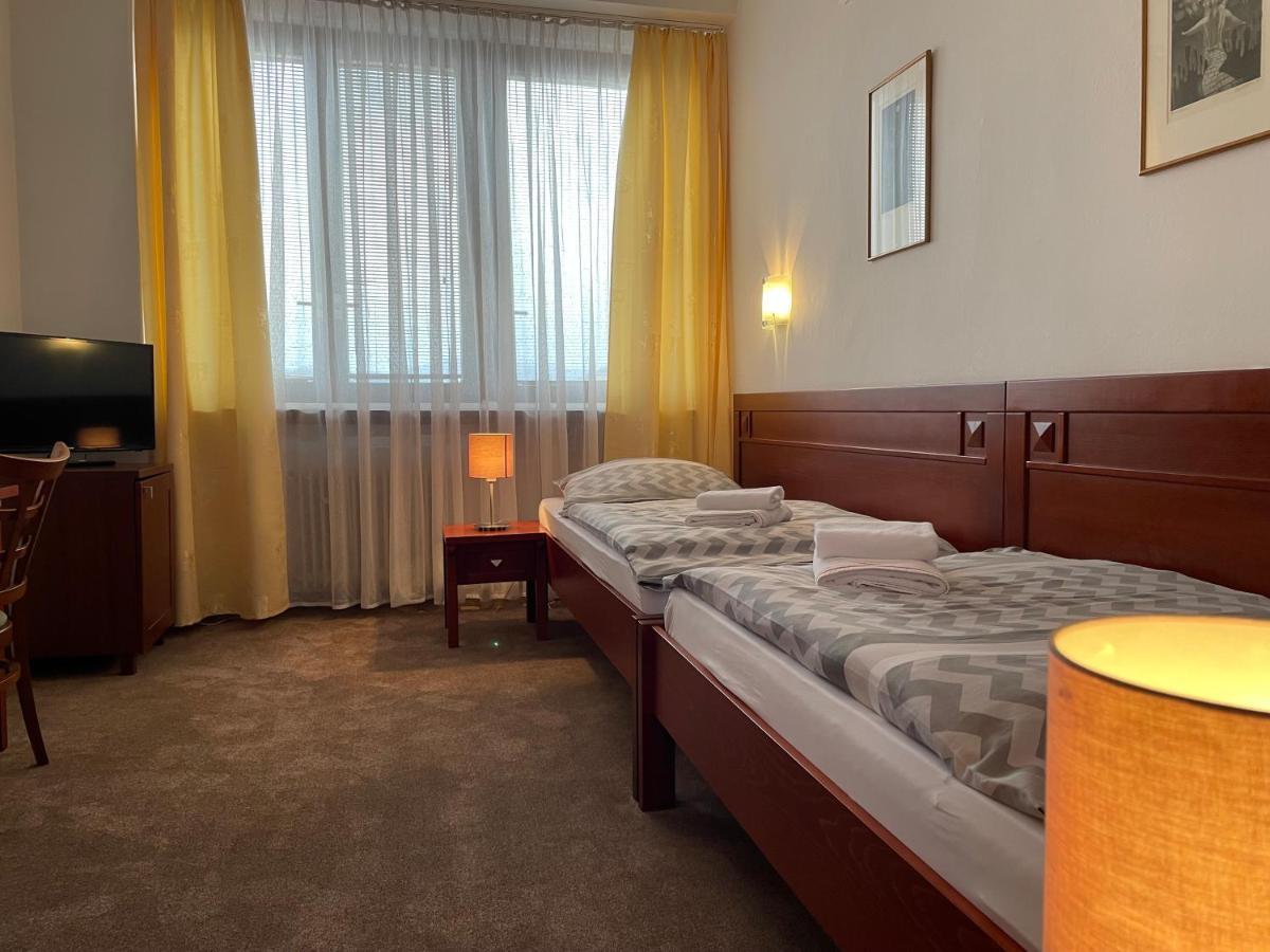 Považská Bystrica Hotel Bothe מראה חיצוני תמונה