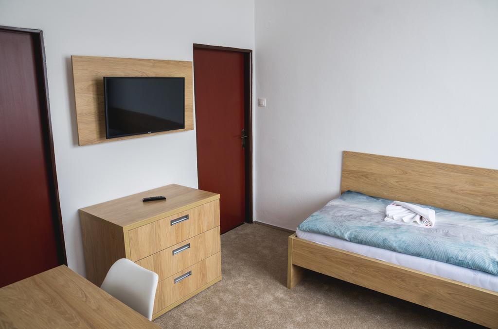 Považská Bystrica Hotel Bothe מראה חיצוני תמונה