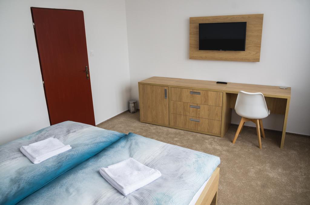 Považská Bystrica Hotel Bothe מראה חיצוני תמונה